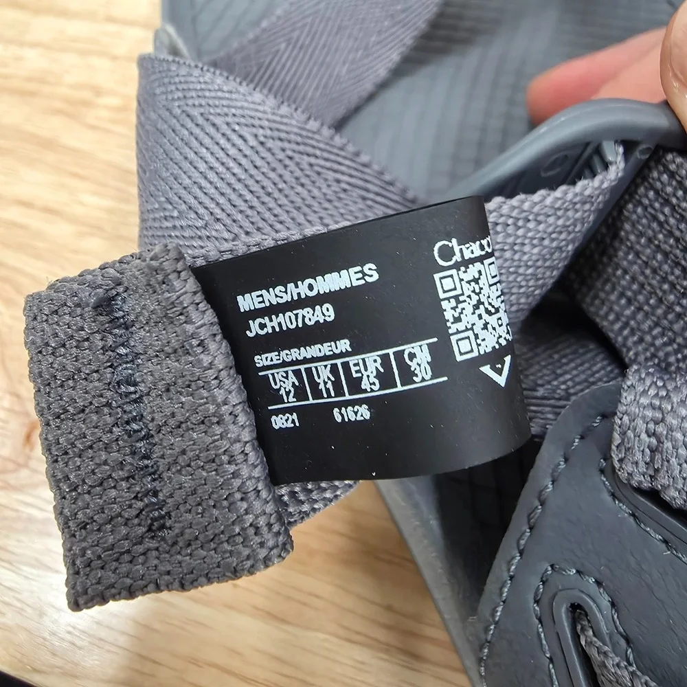 Chaco Lowdown 2 Sandals Mens 12 Gray Adjustable Strap Lightweight Hiking New